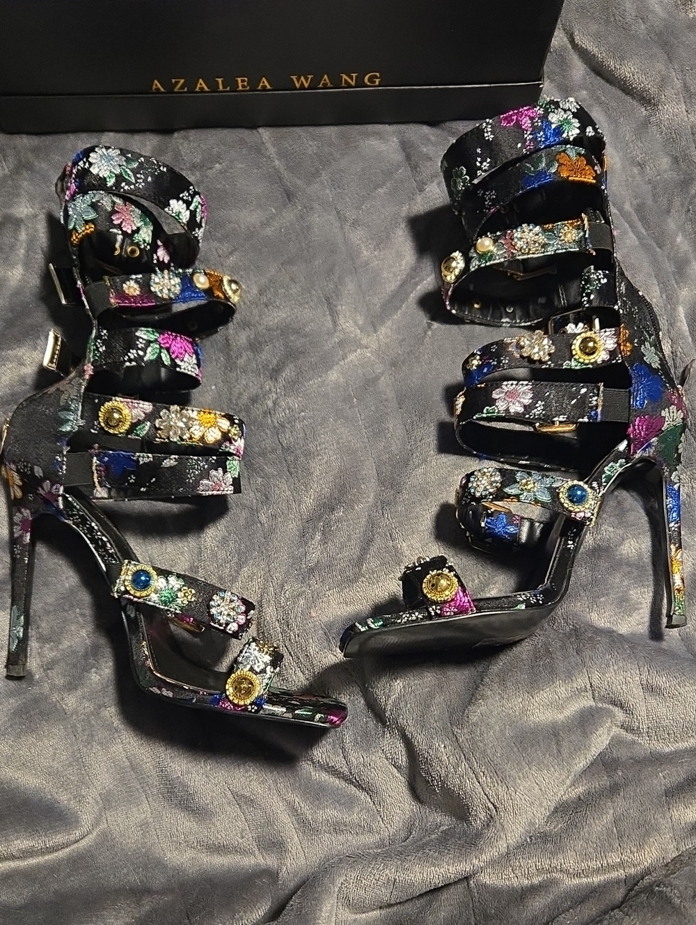 Azalea Wang-Base Embellished Gladiator Sandal In Blavk-Size 7.5 - Picture 6 of 16